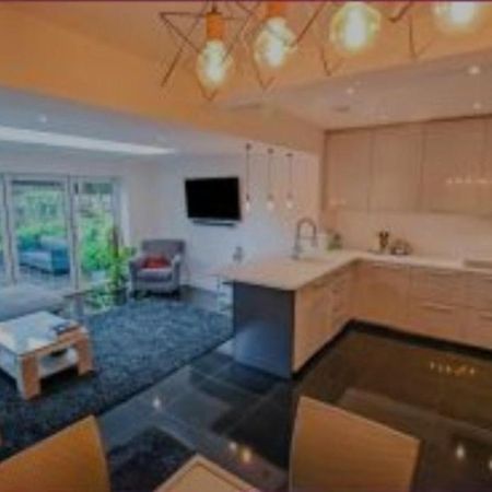 Ash Lawns Apartamento Bolton Exterior foto